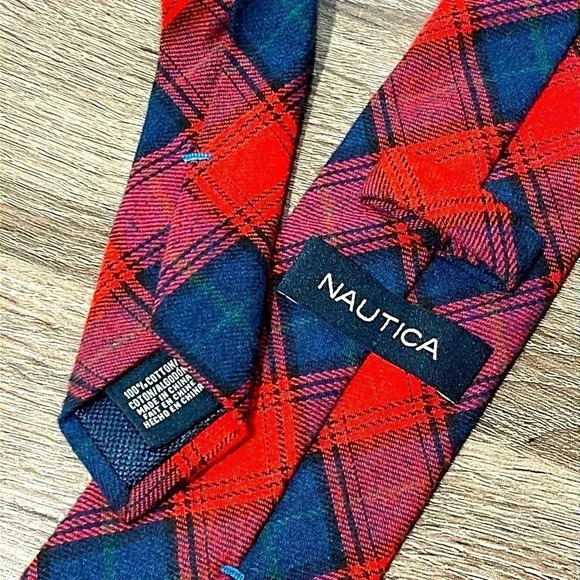 NAUTICA Tartan Plaid 100% Cotton Neck Tie Red Navy Green Length 61” Width 3” - Picture 2 of 3